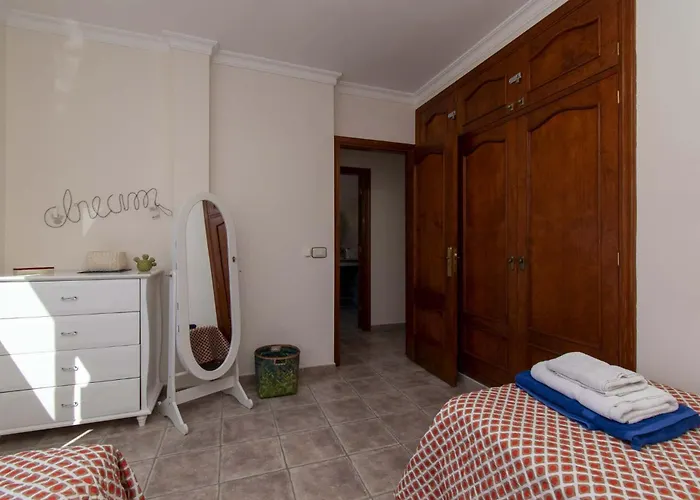 Catherine Адехе