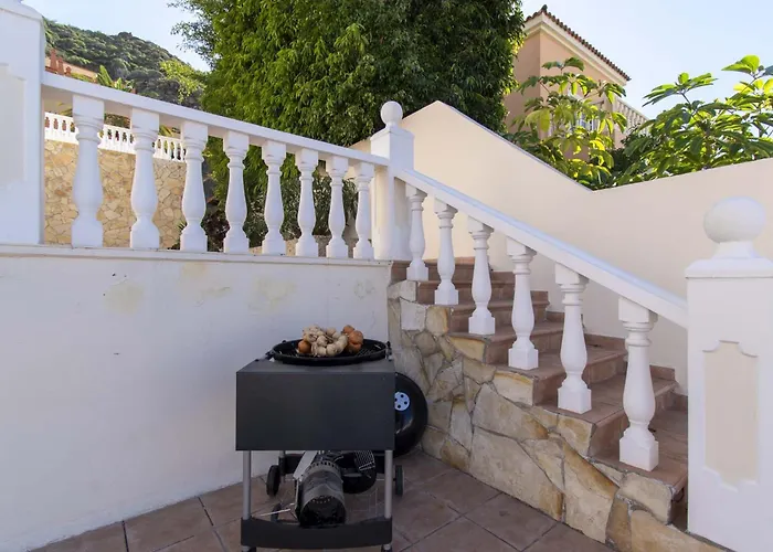 Вилла Catherine Адехе